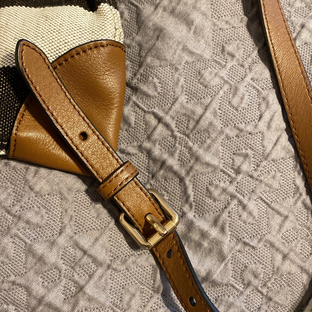 Burberry backpack with brown leather trim - Picture 4 of 5